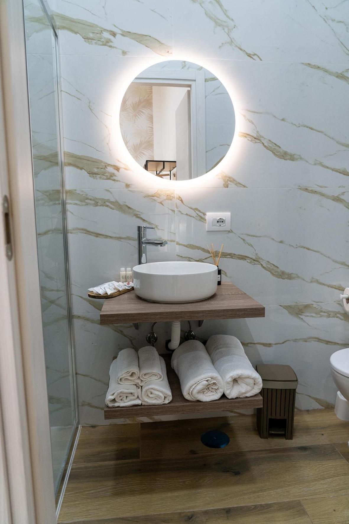 A Casa Di Edel Bed & Breakfast Napoli Ngoại thất bức ảnh