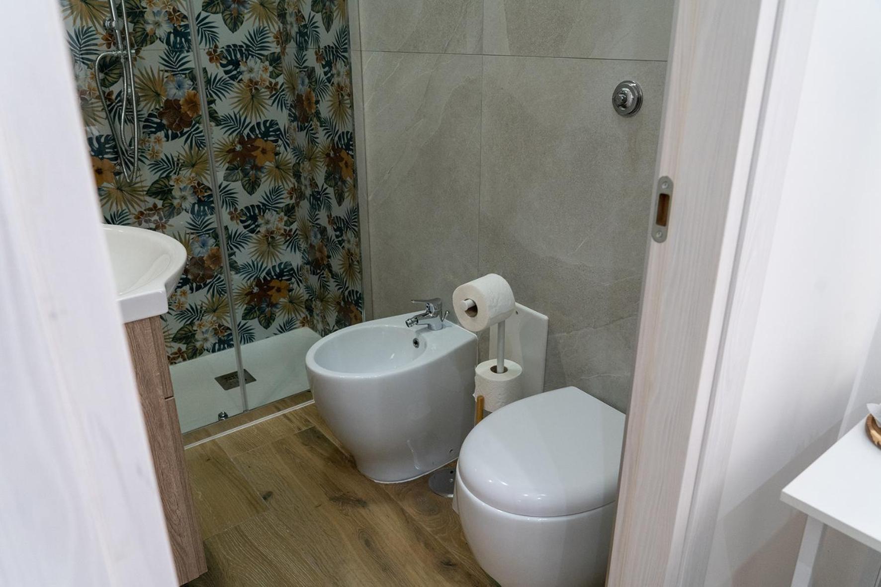 A Casa Di Edel Bed & Breakfast Napoli Ngoại thất bức ảnh